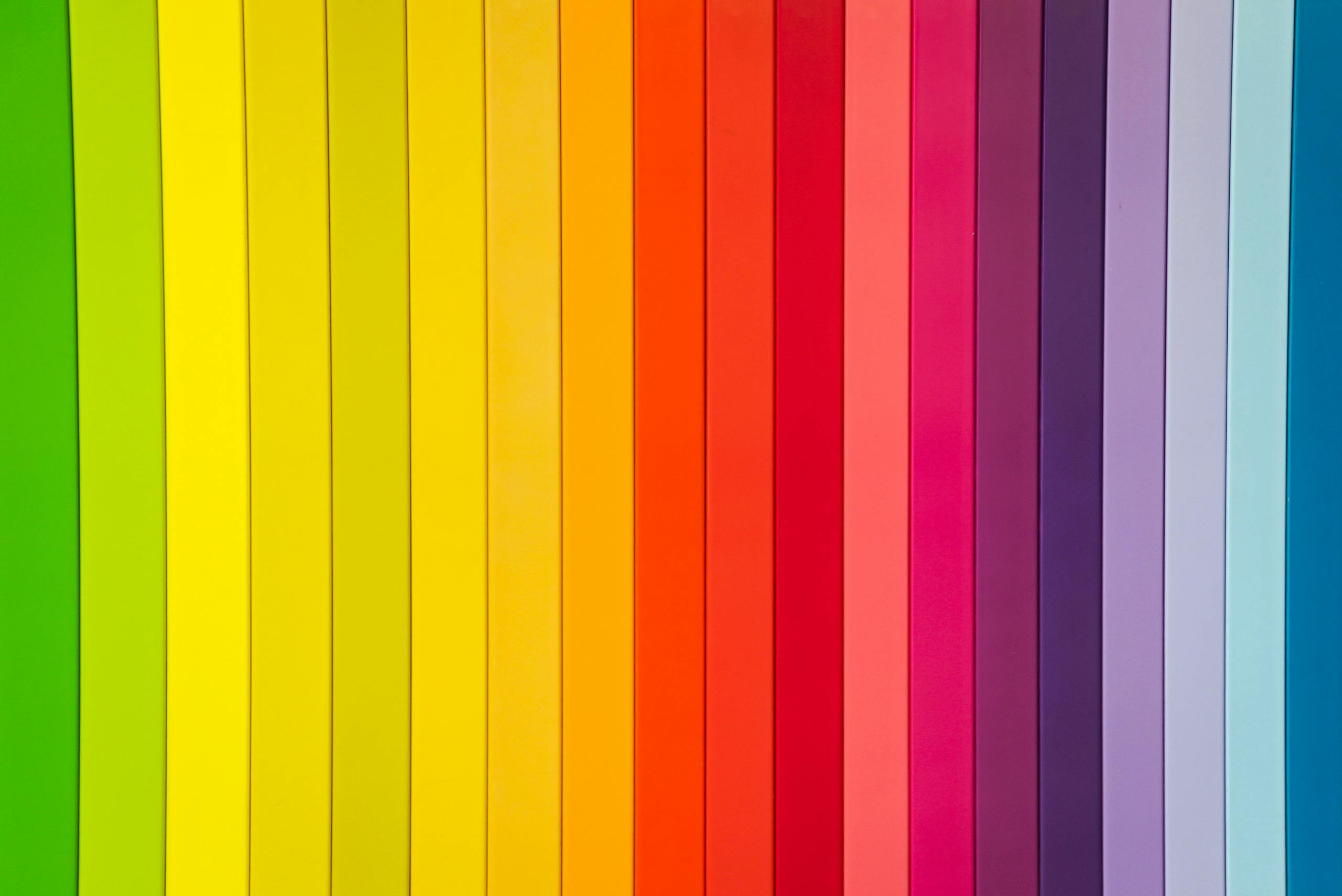 Skaipi Cartetach Colorful rainbow striped pattern ideal for creative design projects.